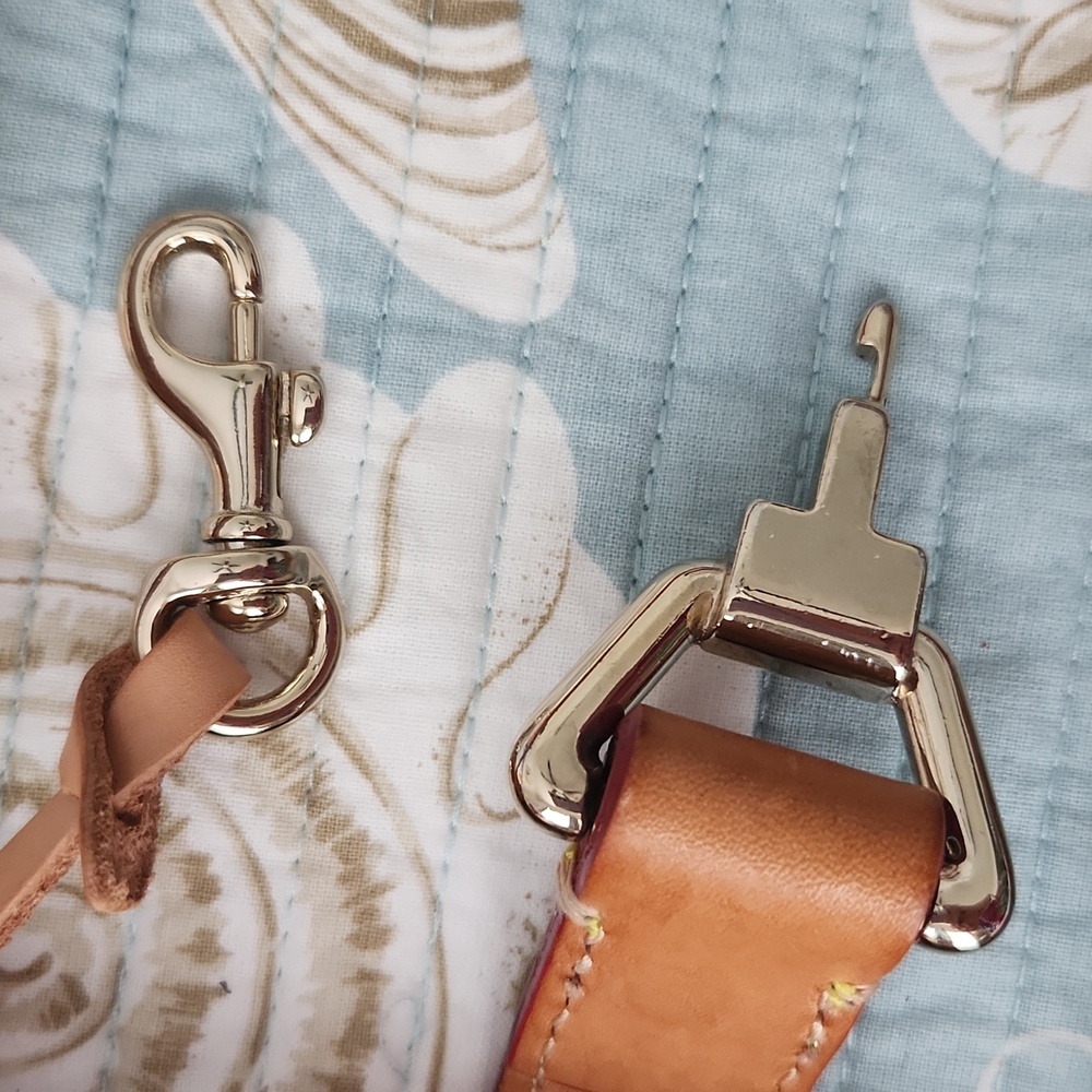 Dooney & Bourke Handbag - Picture 5 of 11